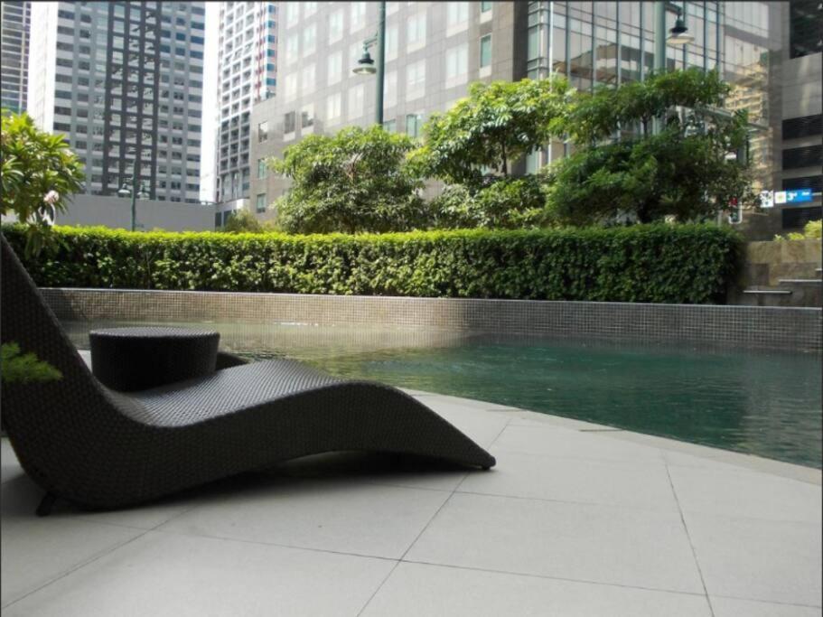 Prime Avant Bgc Location Apartments By Ph Staycation Manila Exterior foto